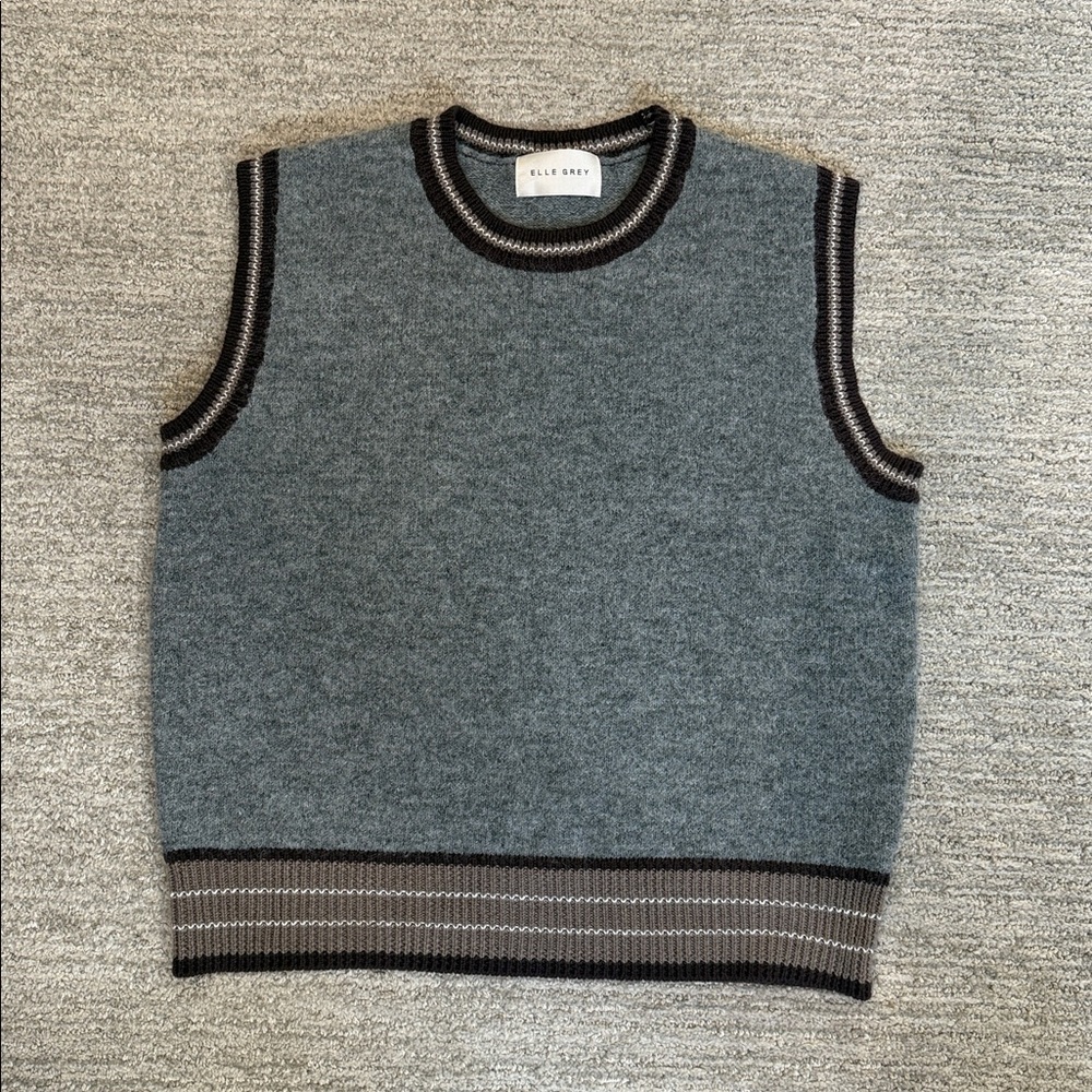 Elle Grey sweater vest